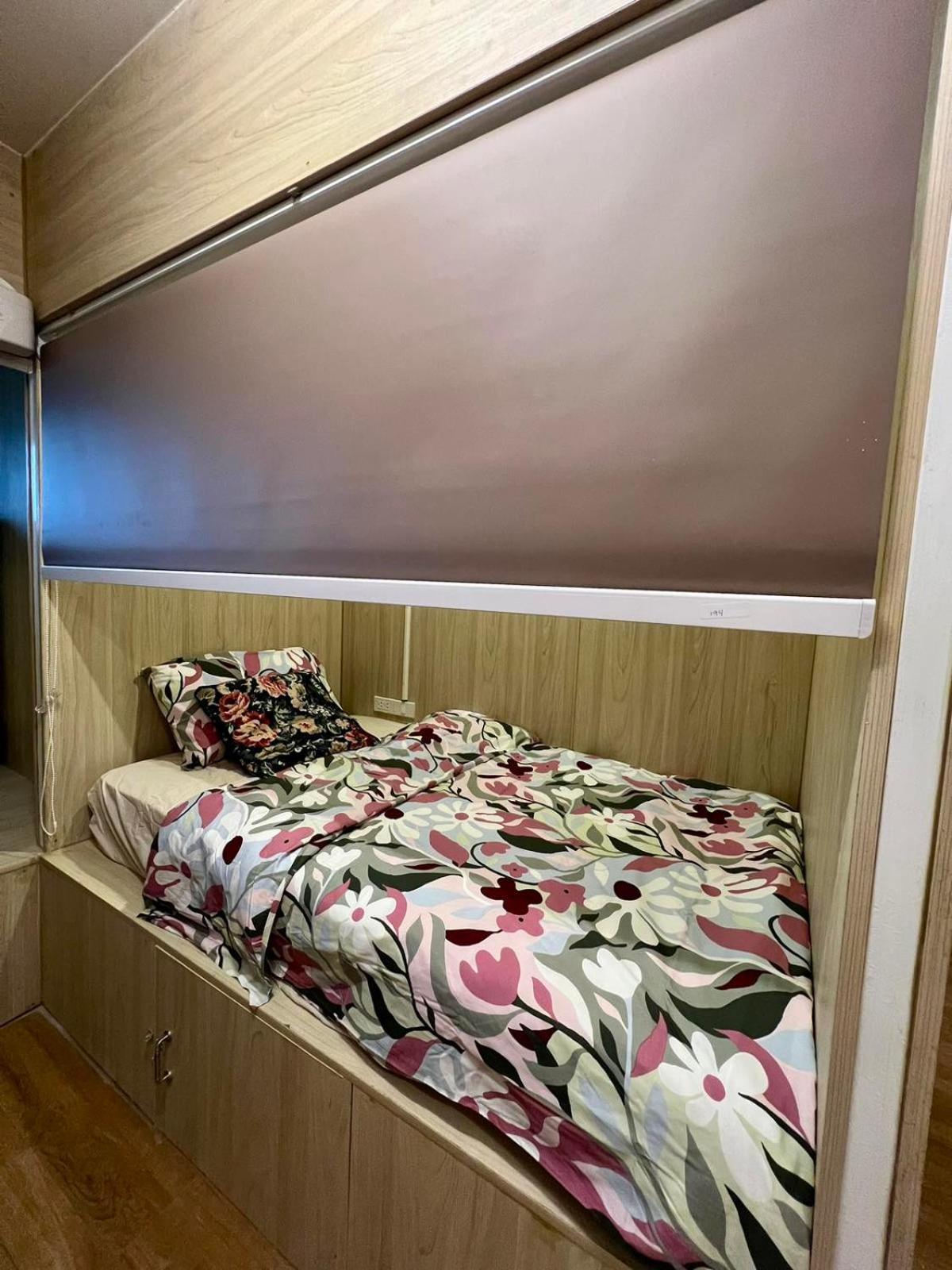 Comfy Crib Hostel 2 Bangkok Exterior foto
